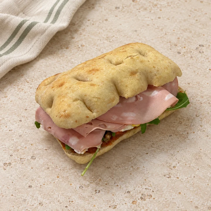 Focaccia à la mortadelle